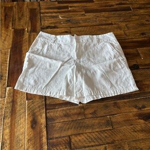 LOFT Women's Cream Shorts